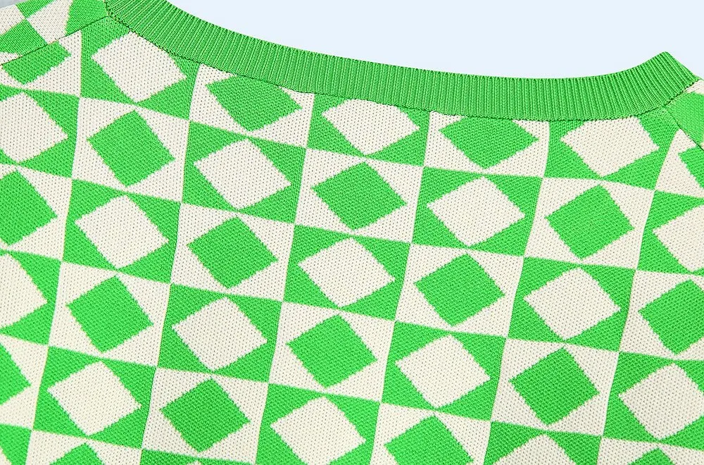 ARGYLE CROPPED KNIT CARDIGAN