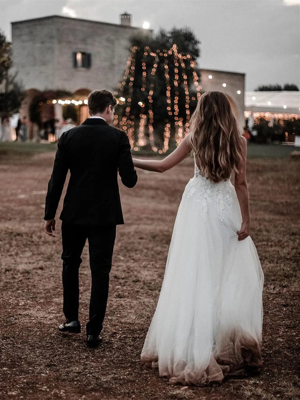 Backless Tulle Wedding Dresses A-line Appliqued Bridal Gowns WD309