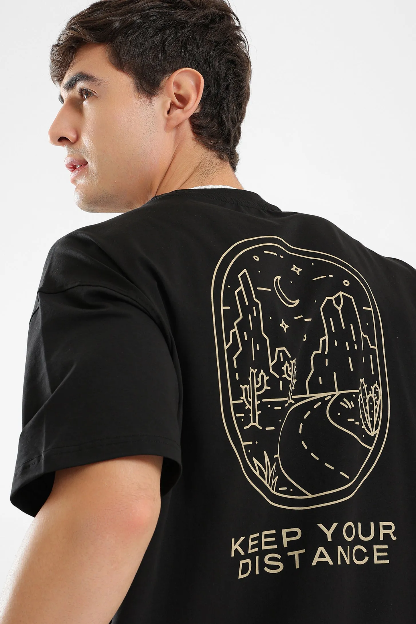 KEEP YOUR DISTANCE OVERSIZED UNISEX TEE
