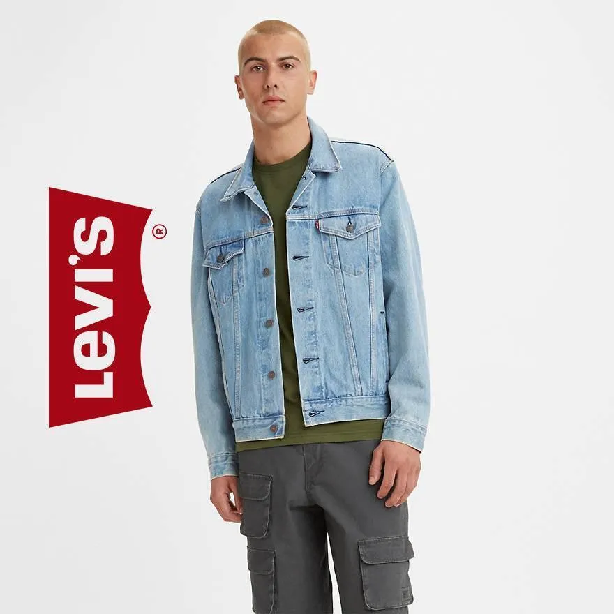 NWT-Levis 'The Trucker' Light Stonewash Jacket - Size L