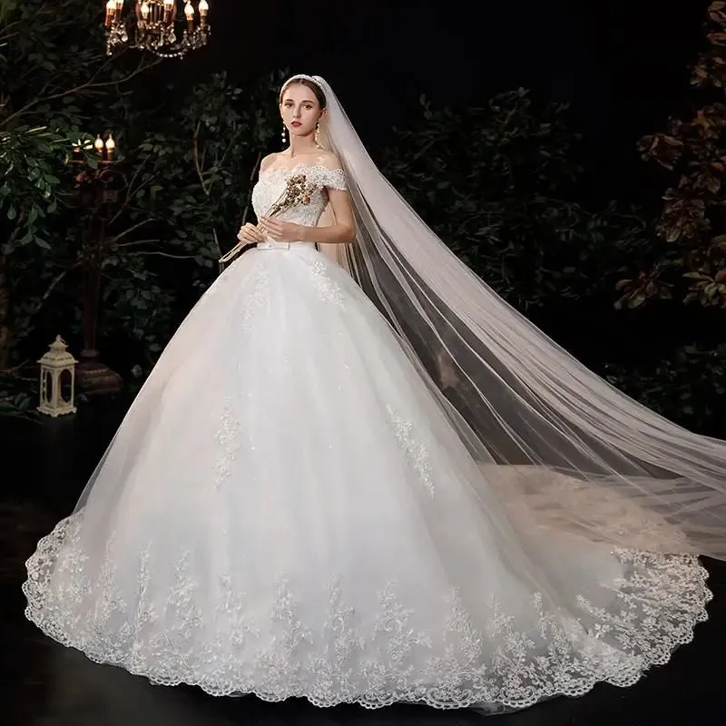Regal Radiance Wedding Dress